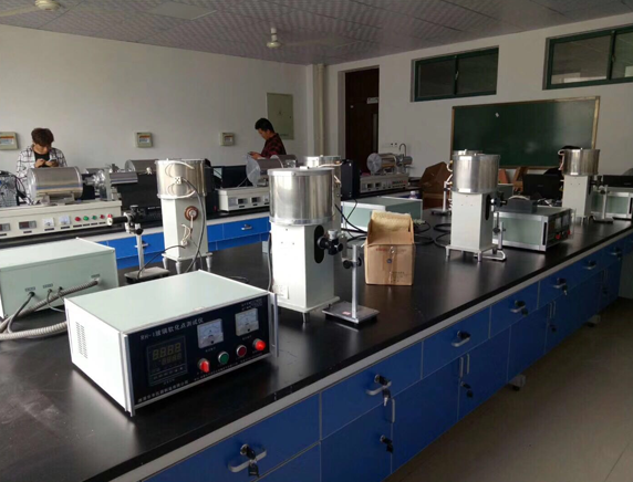齊魯工業(yè)大學玻璃實驗室